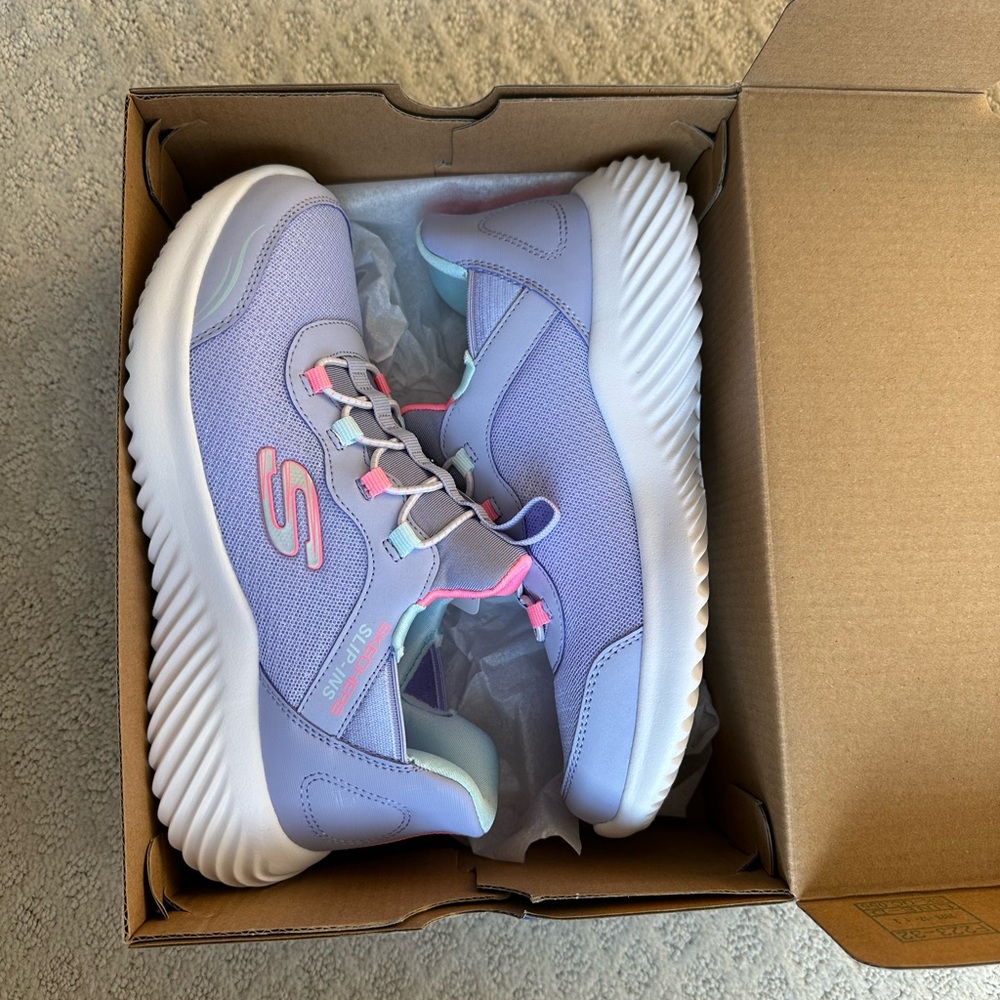 Skechers brand new kids tennis shoes